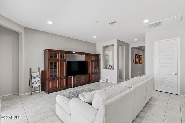 4916 N 185TH Drive, Goodyear, AZ 85395