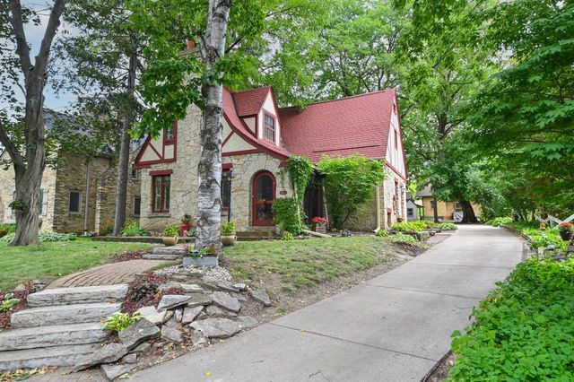 1624 N 69th STREET, Wauwatosa, WI 53213