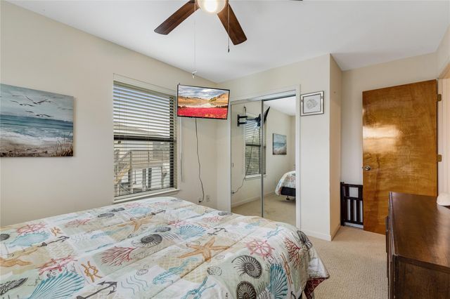 1222 Oahu Drive, Galveston, TX 77554