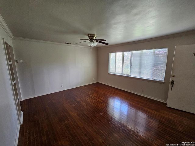 217 E Lullwood Ave Apt 3, San Antonio, TX 78212