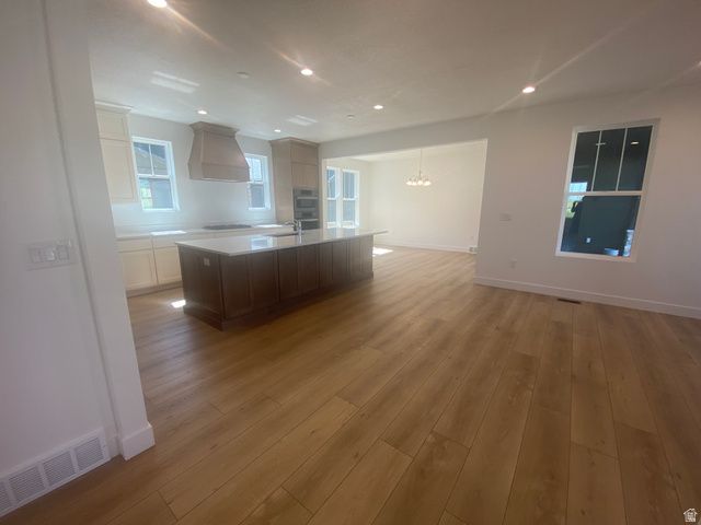 7111 W DOCKSIDER DR, South Jordan, UT 84009