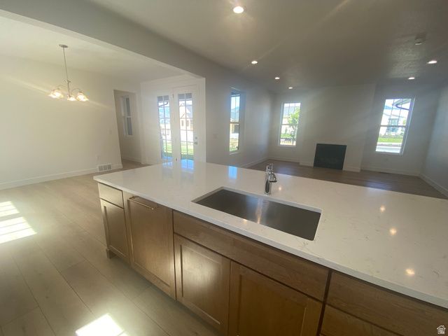 7111 W DOCKSIDER DR, South Jordan, UT 84009