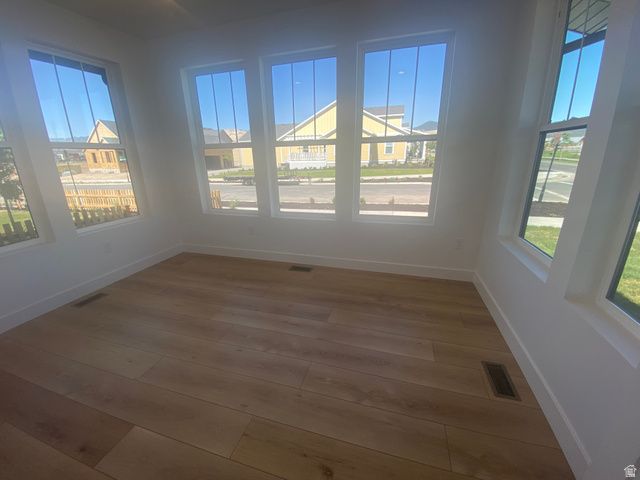 7111 W DOCKSIDER DR, South Jordan, UT 84009