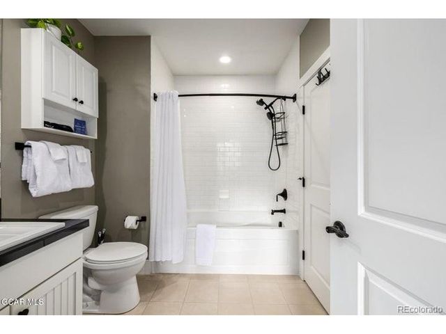 300 Base Camp Cir 113, Granby, CO 80446