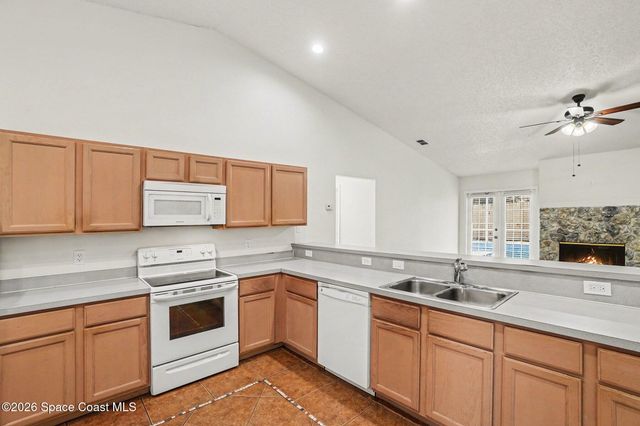 1211 Walnut Grove Way, Rockledge, FL 32955