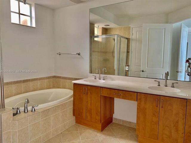 2955 NW 126th Ave 317-5, Sunrise, FL 33323