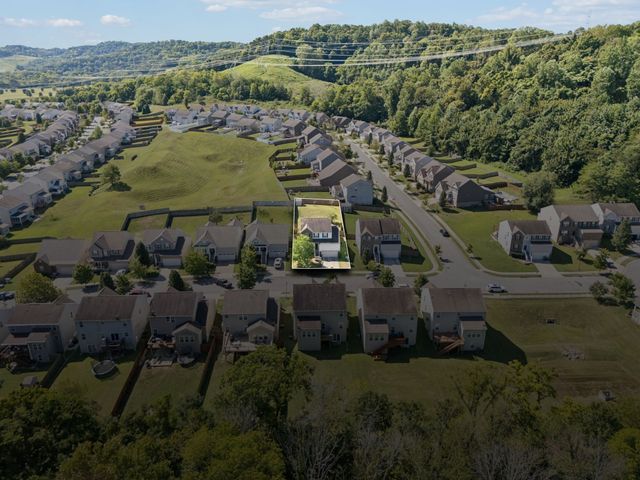 1429 Scarcroft Ln, Nashville, TN 37221