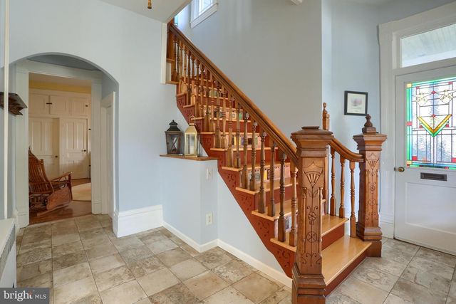 424 W MAIN STREET, Mechanicsburg, PA 17055