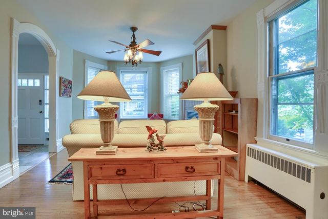 424 W MAIN STREET, Mechanicsburg, PA 17055