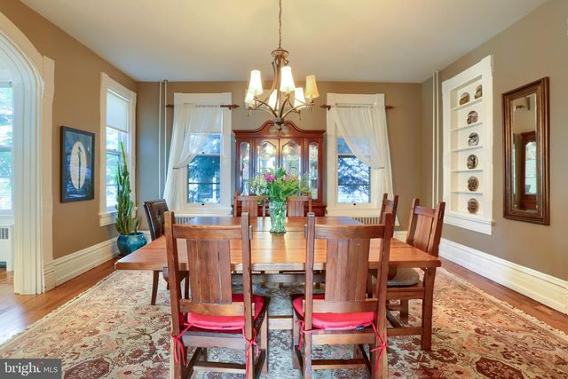 424 W MAIN STREET, Mechanicsburg, PA 17055