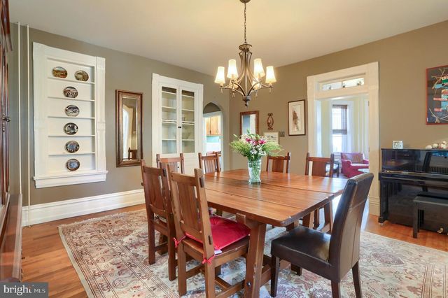 424 W MAIN STREET, Mechanicsburg, PA 17055