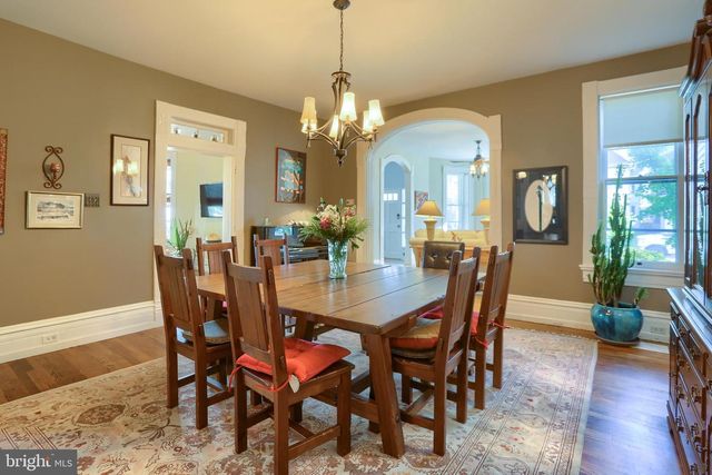 424 W MAIN STREET, Mechanicsburg, PA 17055