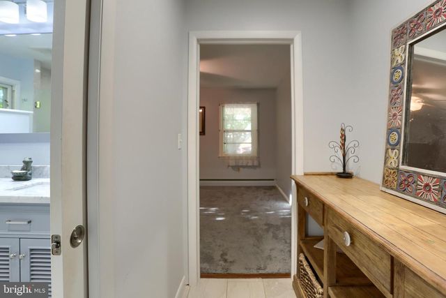 424 W MAIN STREET, Mechanicsburg, PA 17055