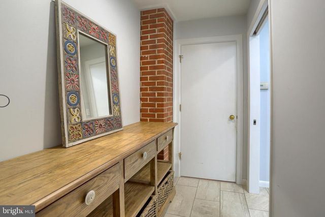 424 W MAIN STREET, Mechanicsburg, PA 17055