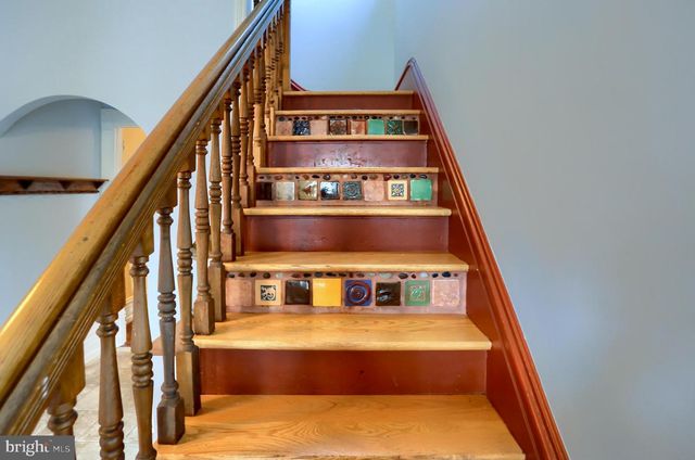 424 W MAIN STREET, Mechanicsburg, PA 17055