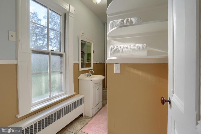 424 W MAIN STREET, Mechanicsburg, PA 17055