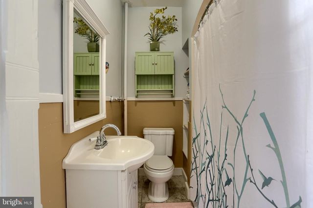 424 W MAIN STREET, Mechanicsburg, PA 17055