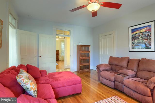 424 W MAIN STREET, Mechanicsburg, PA 17055