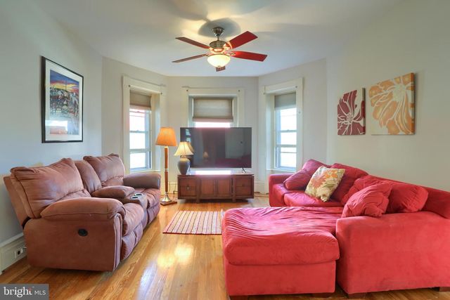 424 W MAIN STREET, Mechanicsburg, PA 17055