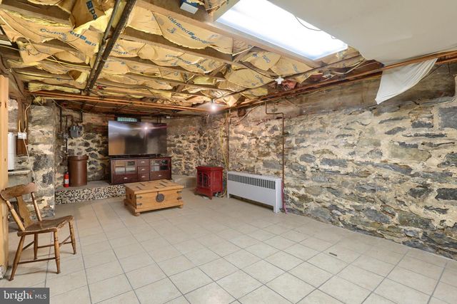 424 W MAIN STREET, Mechanicsburg, PA 17055