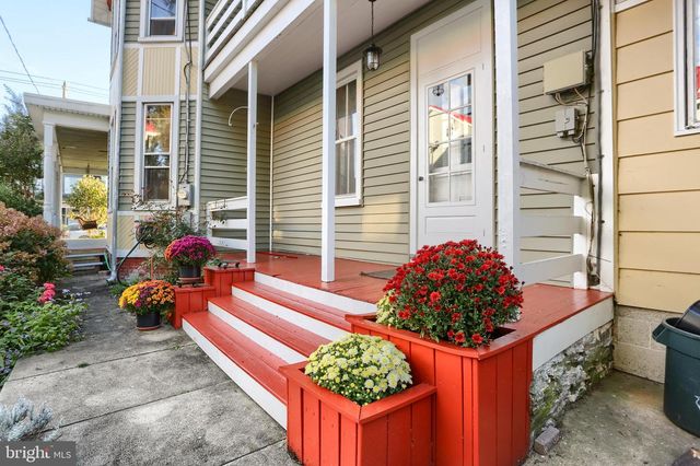 424 W MAIN STREET, Mechanicsburg, PA 17055