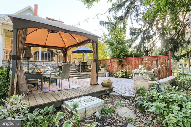 424 W MAIN STREET, Mechanicsburg, PA 17055