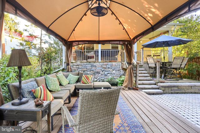 424 W MAIN STREET, Mechanicsburg, PA 17055