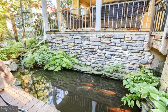 424 W MAIN STREET, Mechanicsburg, PA 17055