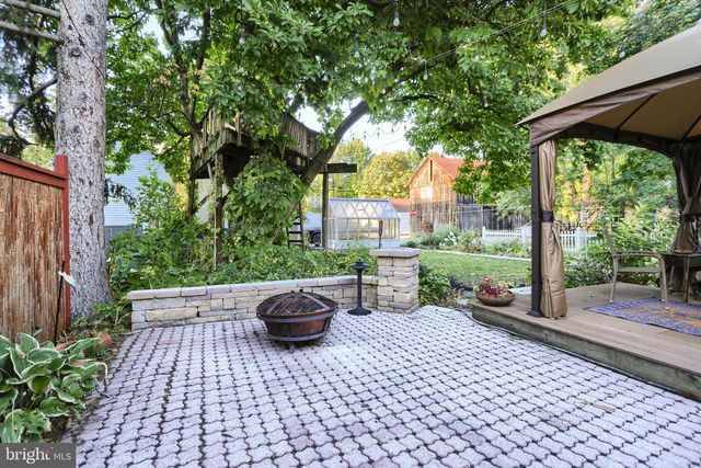 424 W MAIN STREET, Mechanicsburg, PA 17055