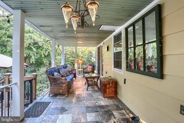 424 W MAIN STREET, Mechanicsburg, PA 17055