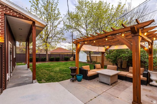 2008 E STRATFORD DR, Salt Lake City, UT 84109