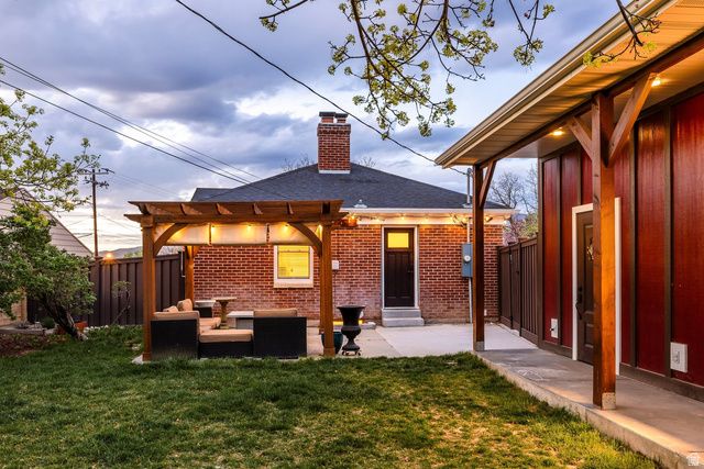 2008 E STRATFORD DR, Salt Lake City, UT 84109