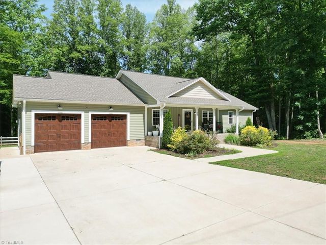 5086 Appalachian Road, Winston-salem, NC 27105