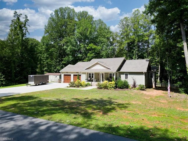 5086 Appalachian Road, Winston-salem, NC 27105