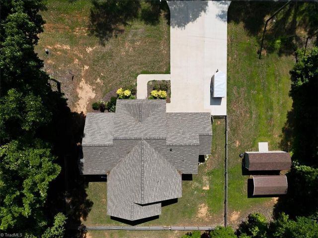 5086 Appalachian Road, Winston-salem, NC 27105