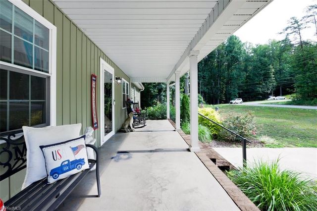 5086 Appalachian Road, Winston-salem, NC 27105
