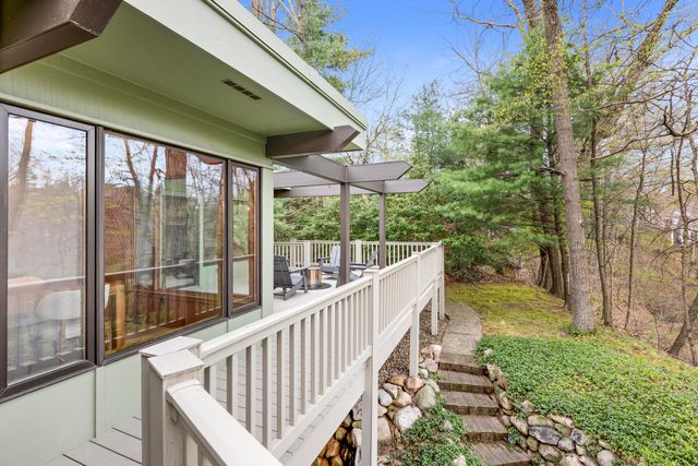 453 E Hamilton Lane, Battle Creek, MI 49015