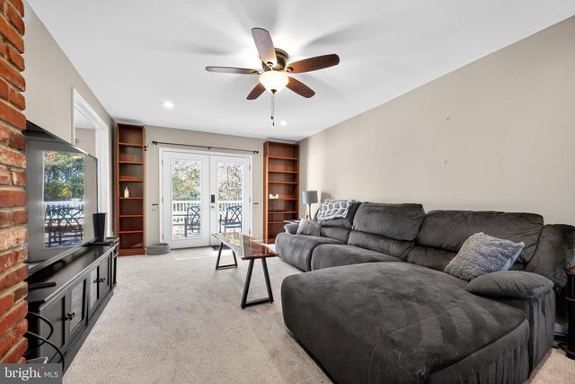 537 CLEMS RUN, Mullica Hill, NJ 08062