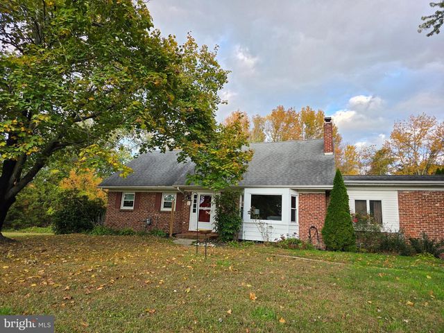 537 CLEMS RUN, Mullica Hill, NJ 08062