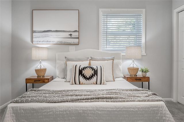 1404 E CAYUGA STREET, Tampa, FL 33603