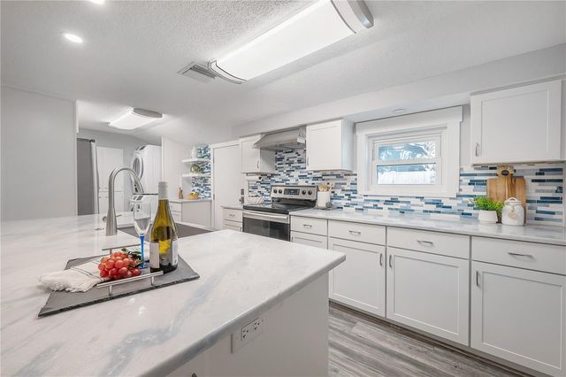 1404 E CAYUGA STREET, Tampa, FL 33603