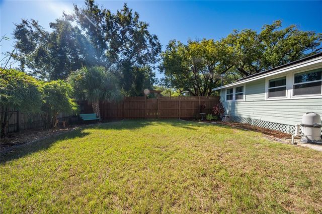 1404 E CAYUGA STREET, Tampa, FL 33603