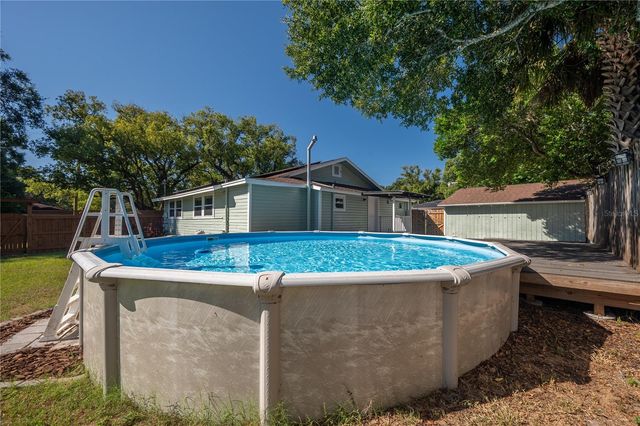 1404 E CAYUGA STREET, Tampa, FL 33603