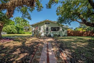 1404 E CAYUGA STREET, Tampa, FL 33603