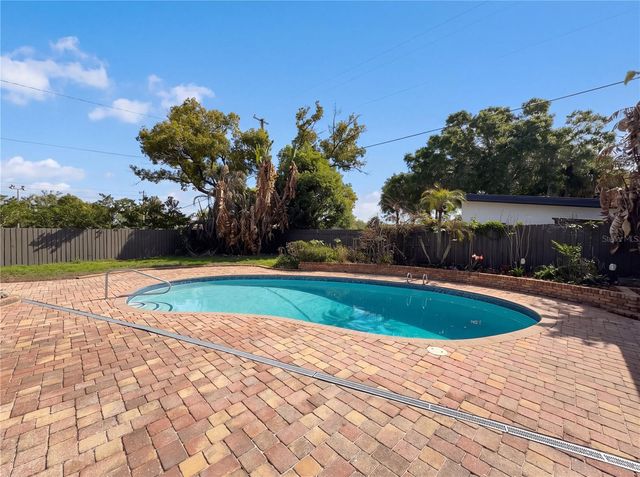 51 OAKLEIGH LANE, Maitland, FL 32751