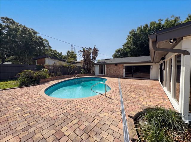 51 OAKLEIGH LANE, Maitland, FL 32751