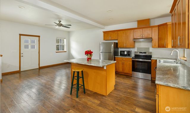 813 S 10th Street, Shelton, WA 98584