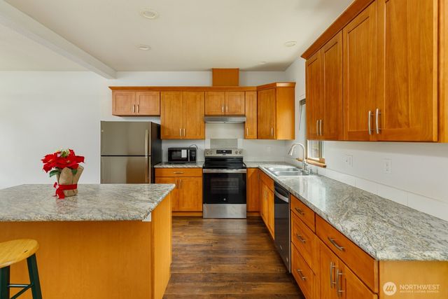 813 S 10th Street, Shelton, WA 98584