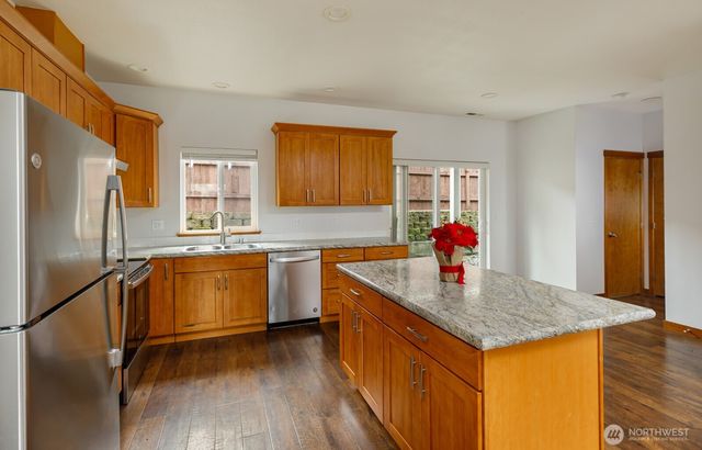 813 S 10th Street, Shelton, WA 98584