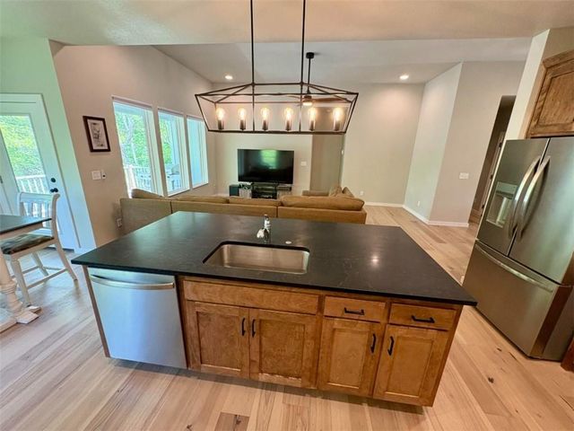 801 Colonial Drive, Pleasant Hill, MO 64080